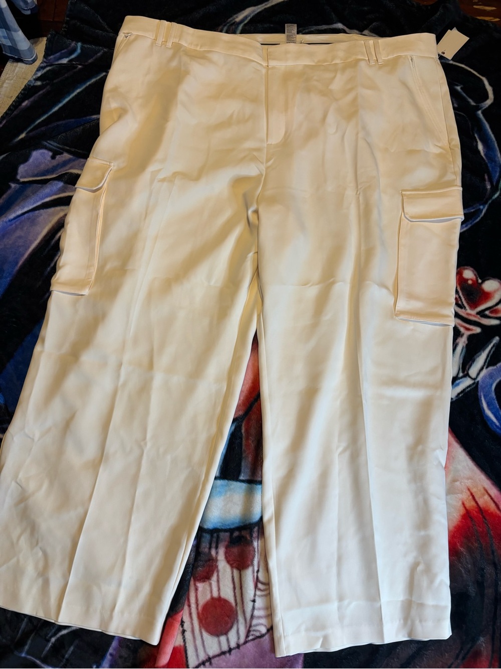 Good American White Cargo Crop Pants